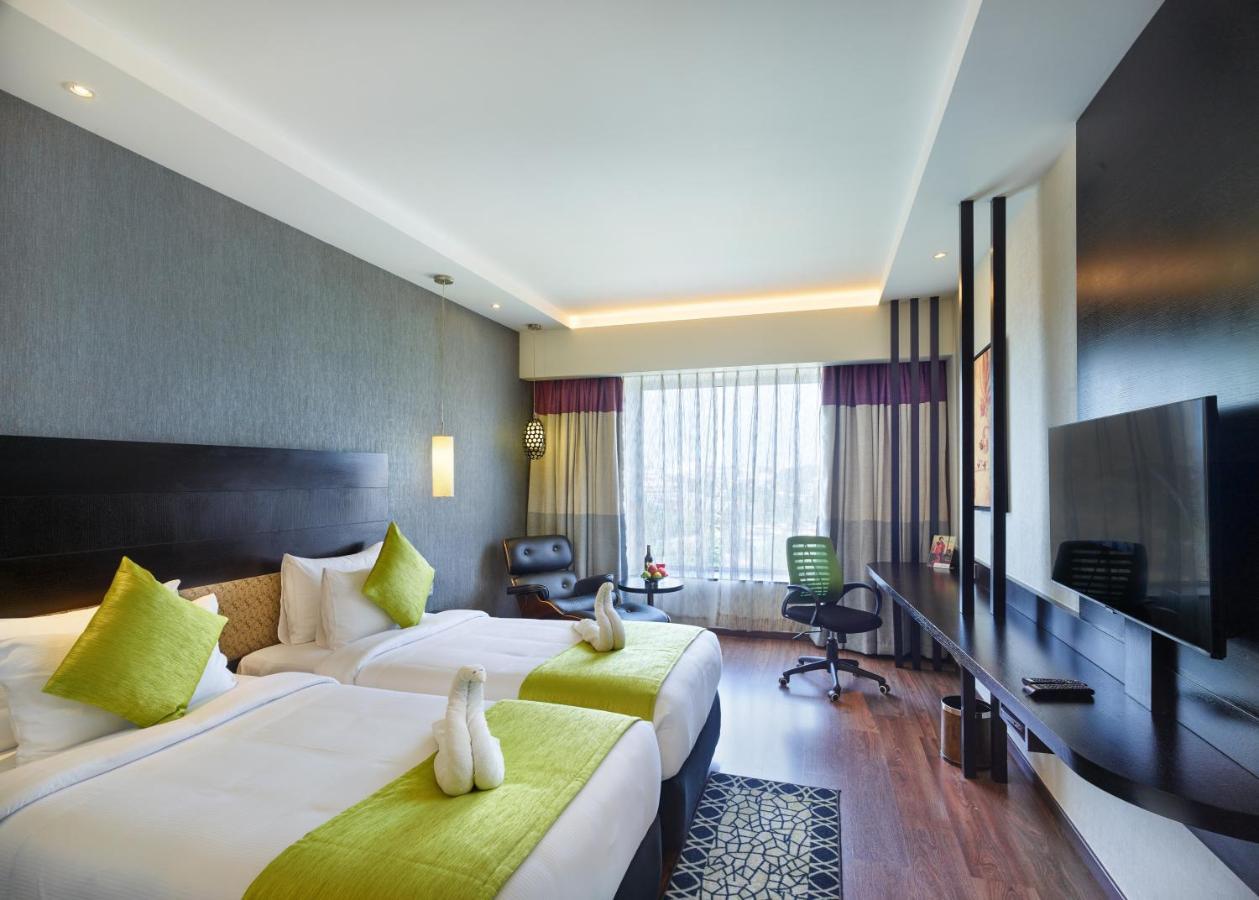 Hycinth Hotels Thiruvananthapuram Екстер'єр фото