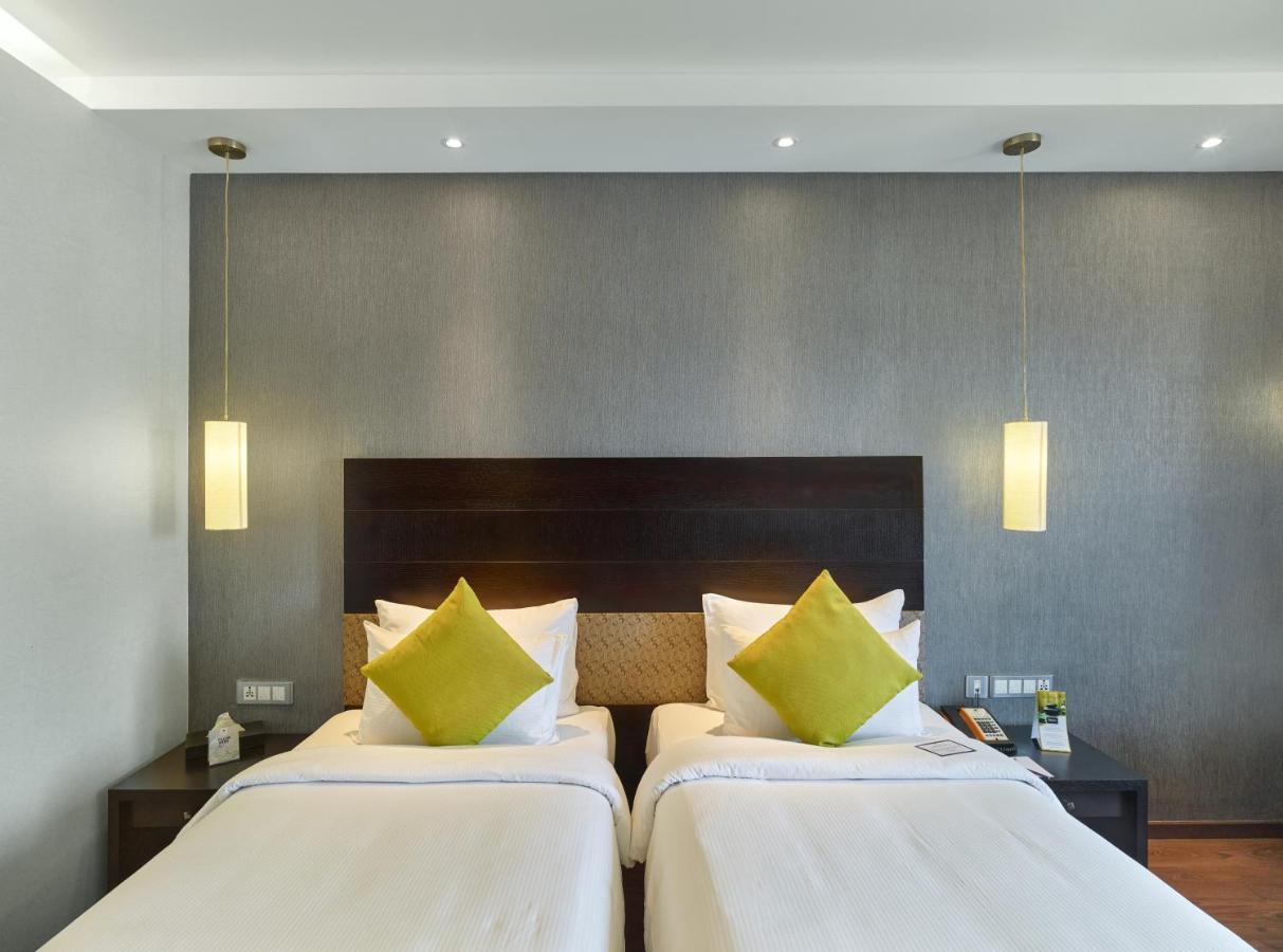 Hycinth Hotels Thiruvananthapuram Екстер'єр фото