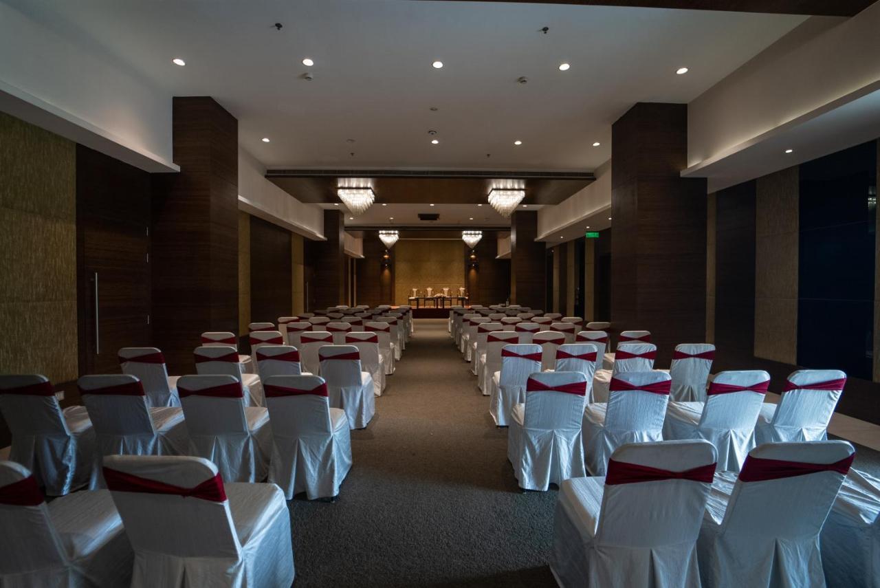 Hycinth Hotels Thiruvananthapuram Екстер'єр фото