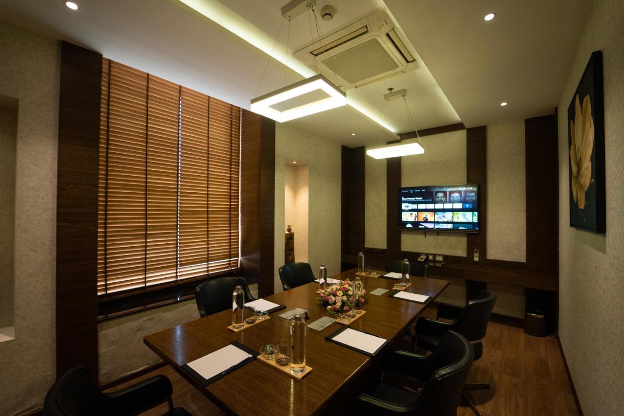 Hycinth Hotels Thiruvananthapuram Екстер'єр фото
