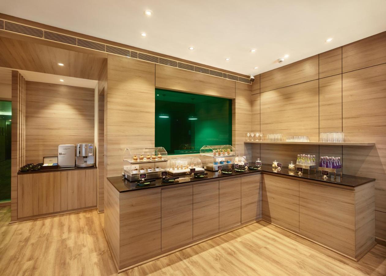 Hycinth Hotels Thiruvananthapuram Екстер'єр фото