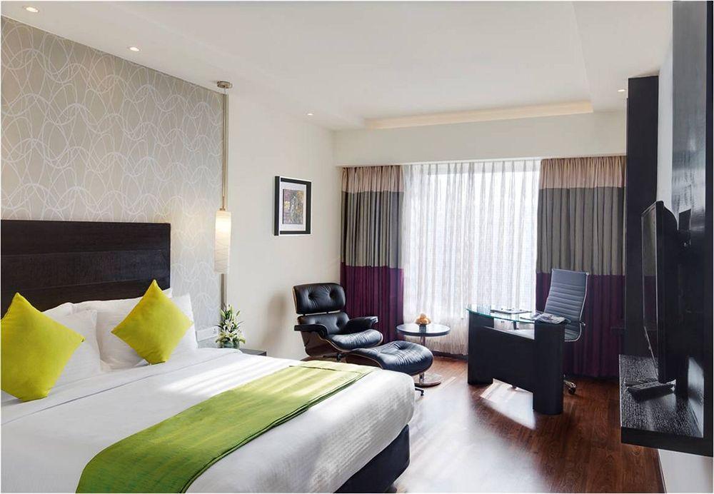 Hycinth Hotels Thiruvananthapuram Екстер'єр фото