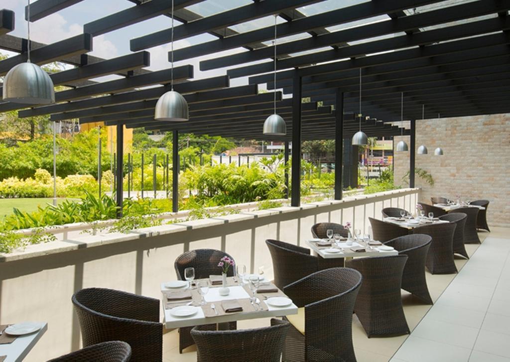 Hycinth Hotels Thiruvananthapuram Екстер'єр фото