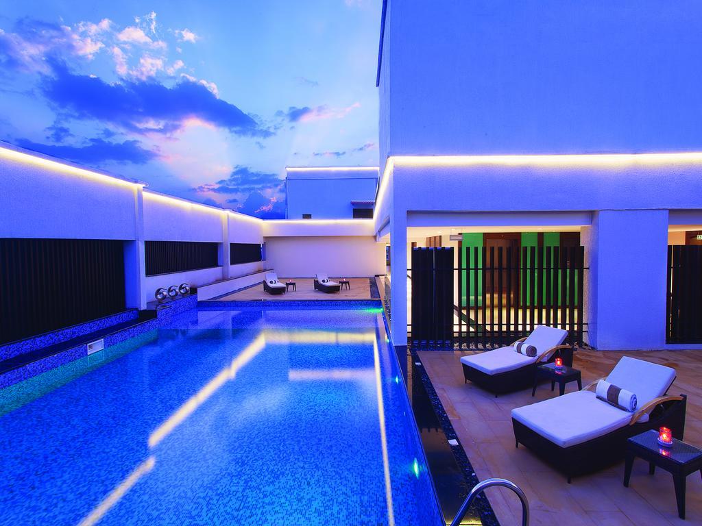Hycinth Hotels Thiruvananthapuram Екстер'єр фото