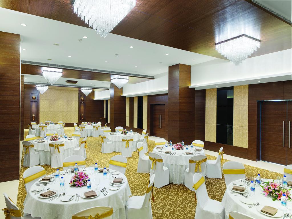 Hycinth Hotels Thiruvananthapuram Екстер'єр фото