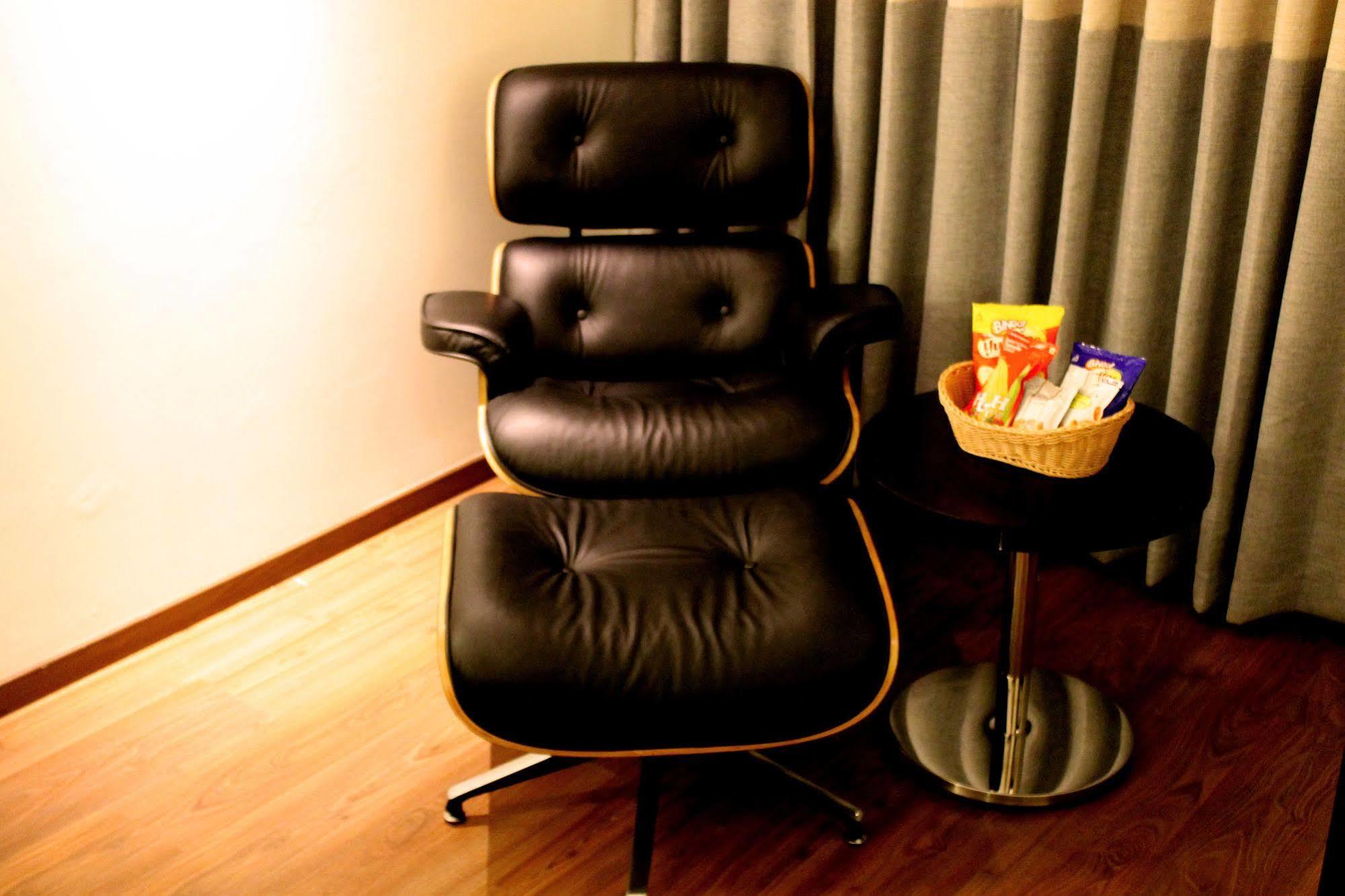 Hycinth Hotels Thiruvananthapuram Екстер'єр фото