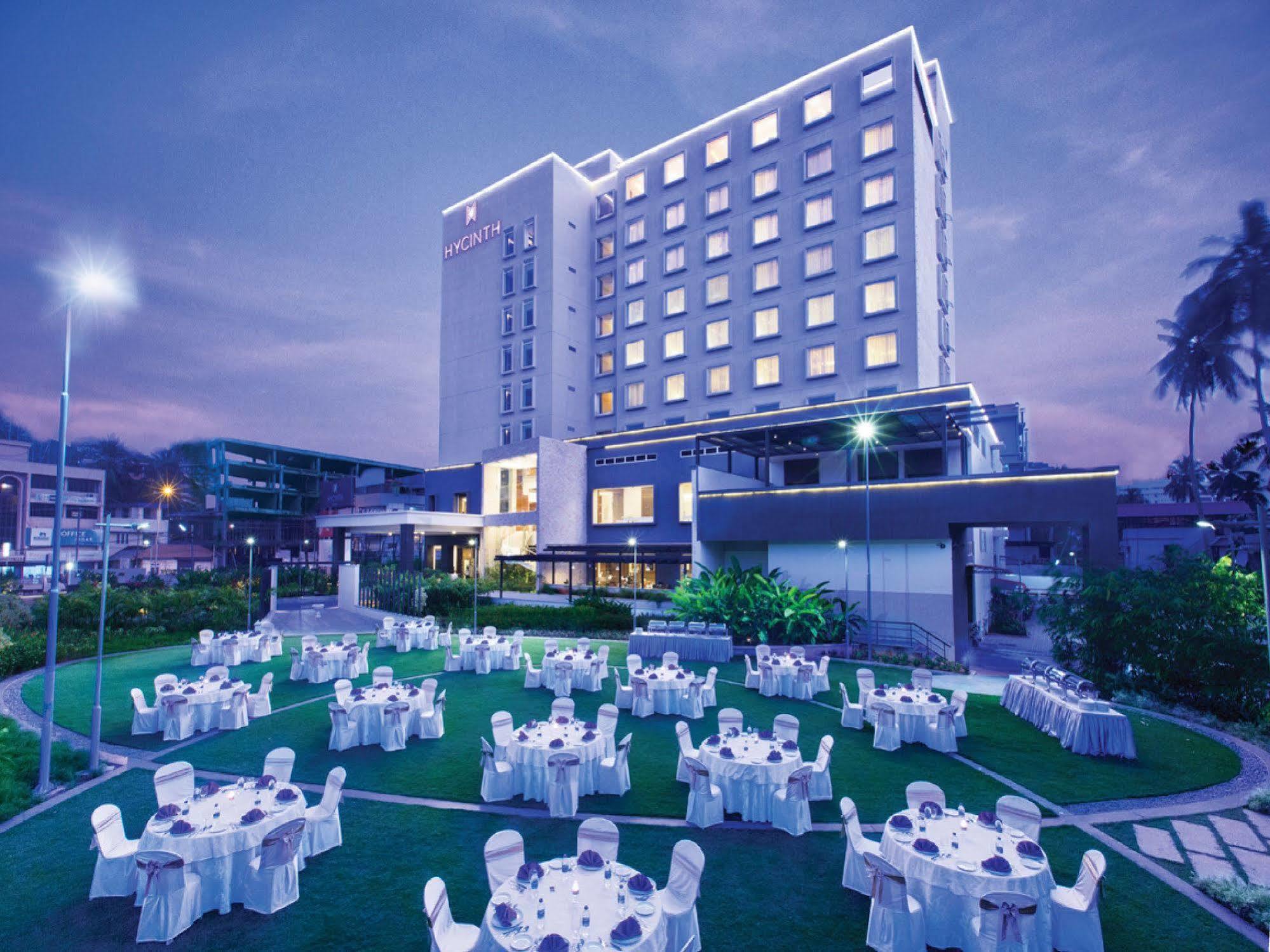 Hycinth Hotels Thiruvananthapuram Екстер'єр фото